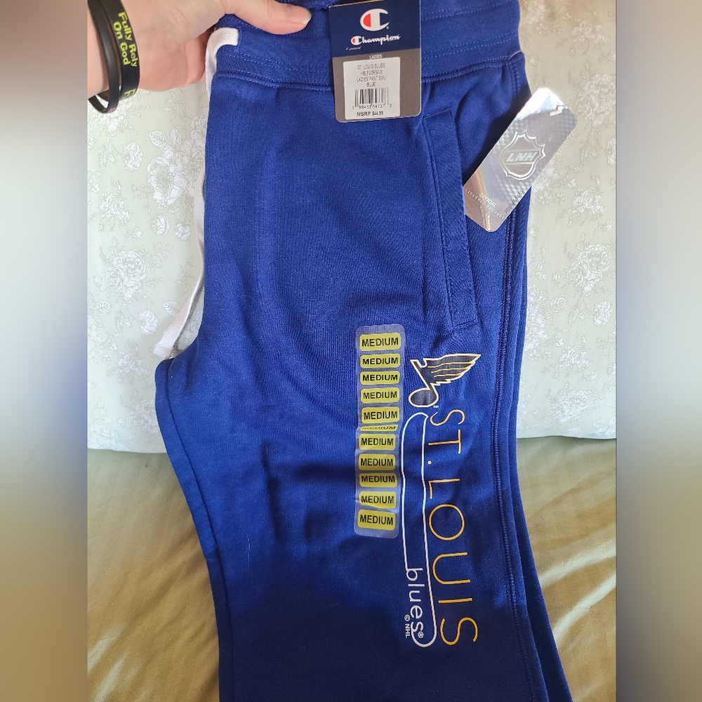 ST. LOUIS BLUES CHAMPION SWEATS